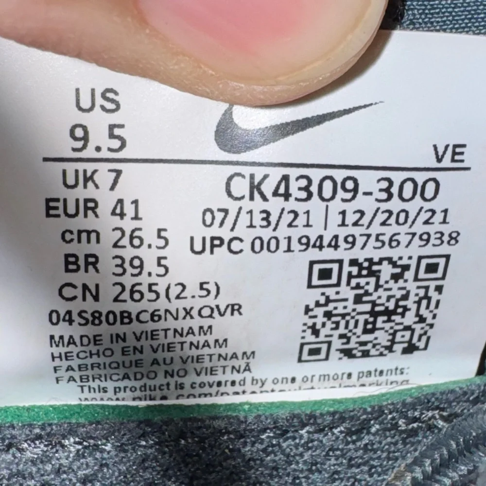 Nike Women's Pegasus Trail 2 Spiral Sage CK4309-300 Trail Running size 9.5